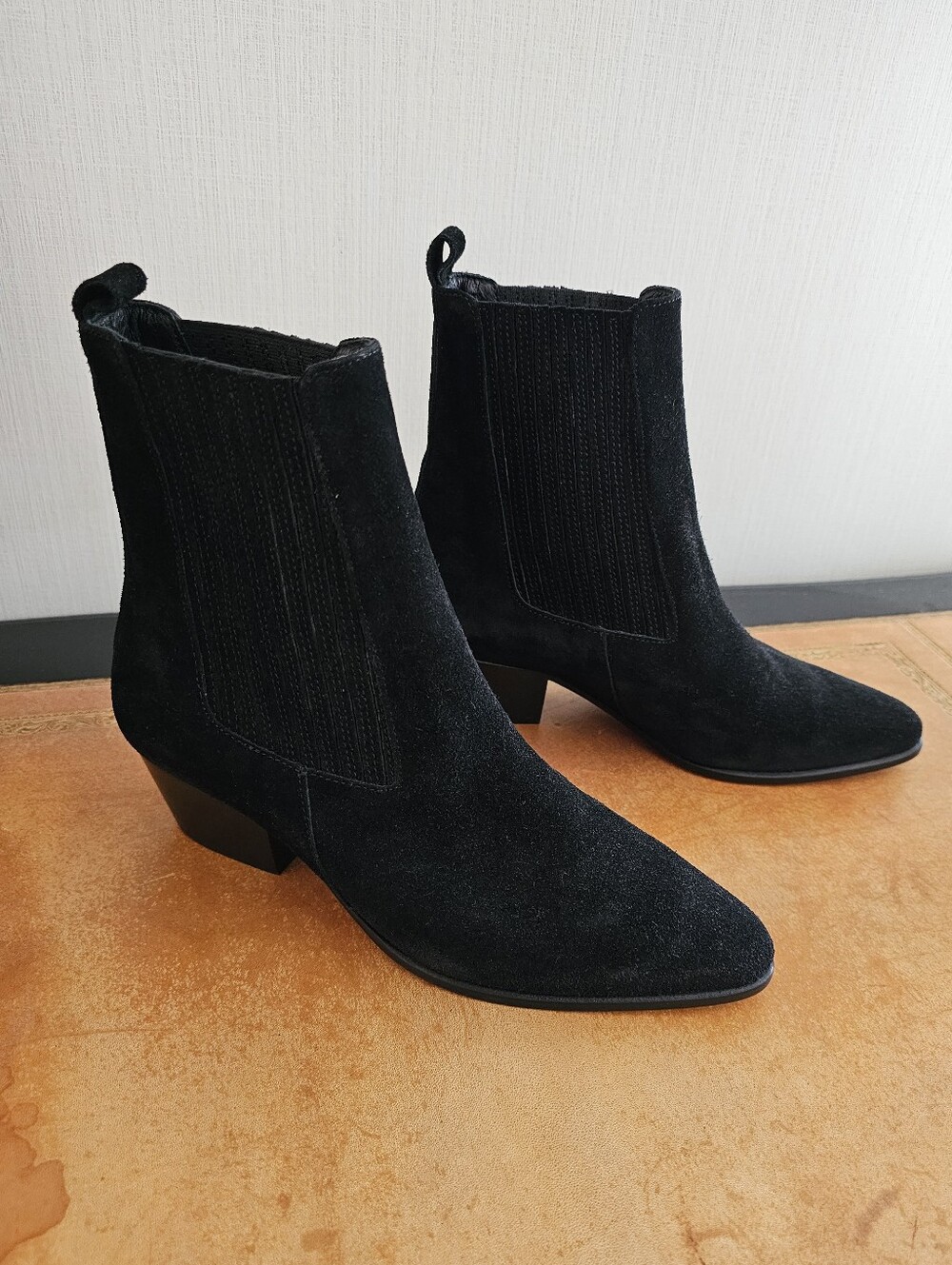 NWOB! Sandro Paris Black Suede Ankle Boots Size 36 6